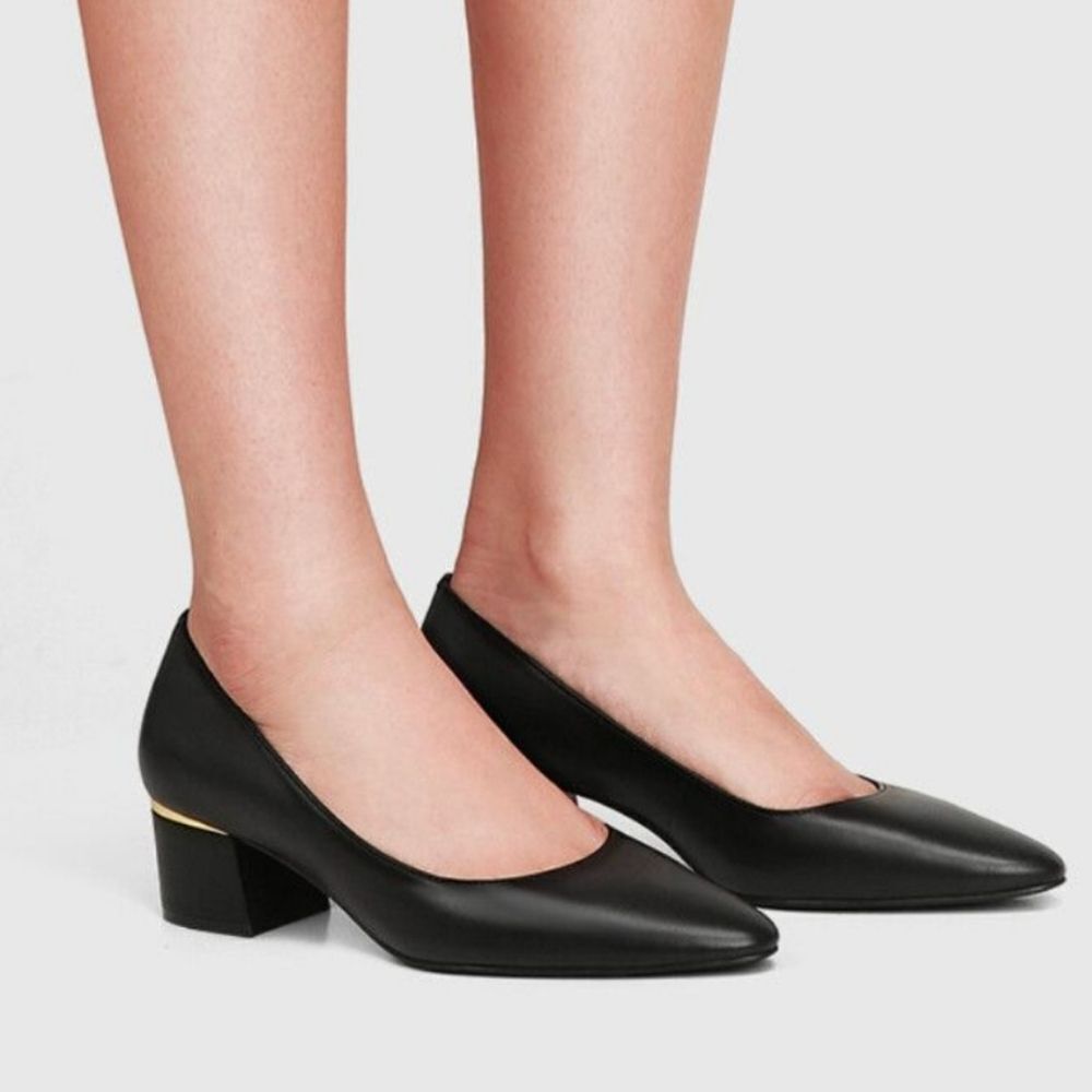 BRAND NEW ROUGE HELIUM POINTED TOE GLOSSY BLOCK-HEEL SLIP-ON PUMP